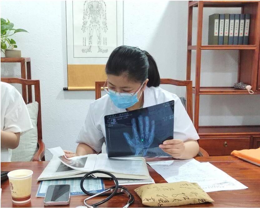 儿科主任李欣：中医管理身高，助力想长高的孩子摆脱矮小！