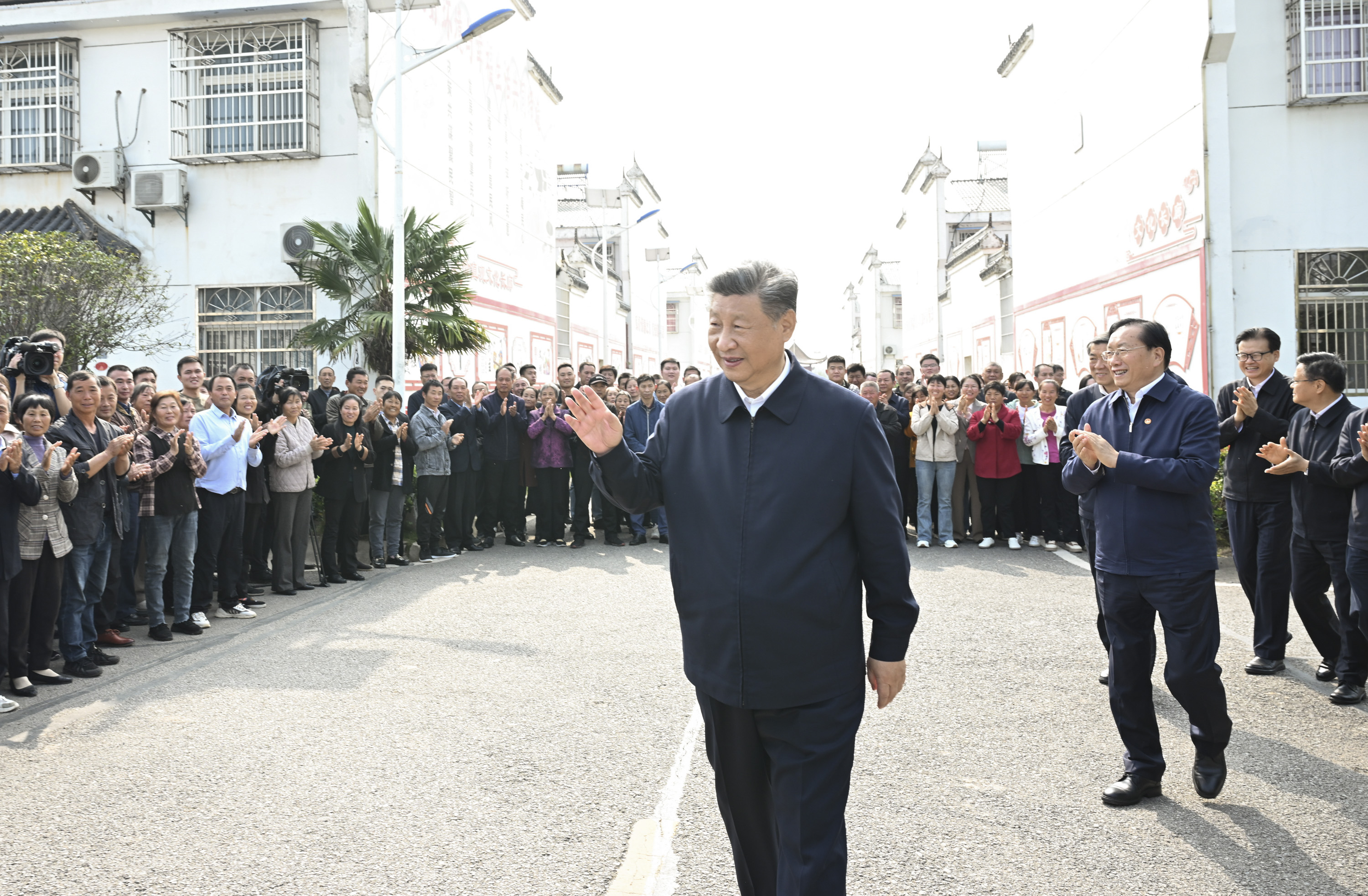 “奋力打开改革发展新天地”