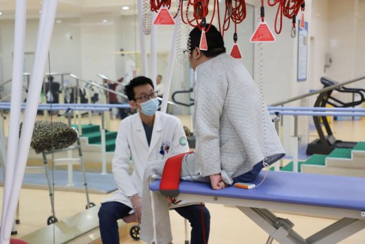 凝心聚力启新程！青岛西海岸第二医院康复医学科二病区正式开科启用！