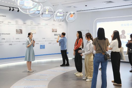 “盘点2024年关键词”之四丨以“游”助“消”，开启美妆工业旅游新纪元