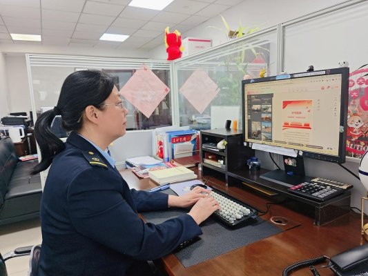 朱晓鹏制作新媒体