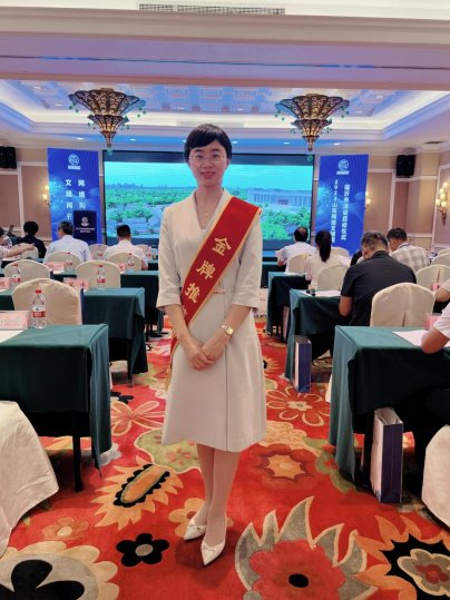 刘瑞艳事迹照片2，临沂市金牌推荐官