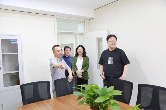 国家级专家坐诊 助力消化内镜中心升级启航丨首都医科大学附属北京友谊医院副院长李鹏教授莅临德州市第七人民医院开展手术
