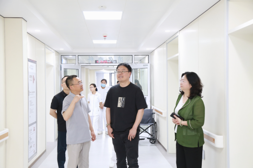 国家级专家坐诊 助力消化内镜中心升级启航丨首都医科大学附属北京友谊医院副院长李鹏教授莅临德州市第七人民医院开展手术