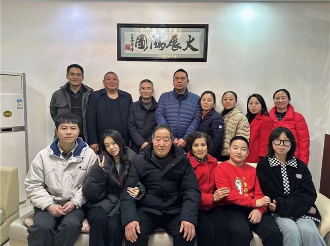湖北松滋：筑淳厚家风，绽时代芳华--记湖北省荆州市松滋烟草易晓兰家庭家风故事