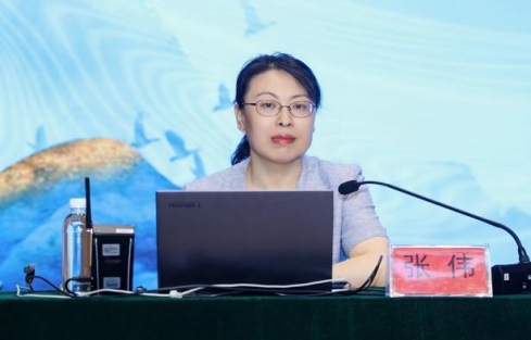 bd2e654e63e445a0220e26440d22b92