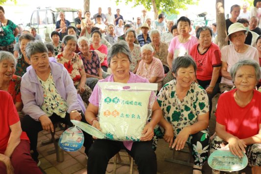 d671f0e47575d9d6fc11856838436af