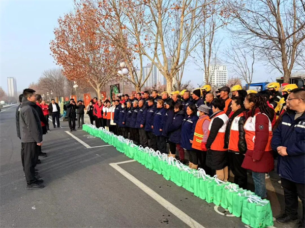 无棣县棣丰街道馨海社区开展户外劳动者关爱活动