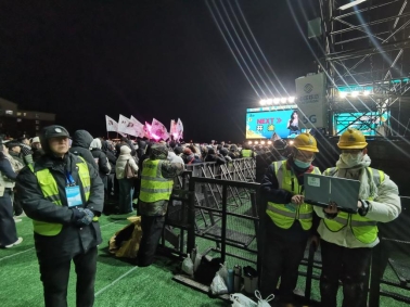 59ce3ff3dafa996ac941228f77b977ef