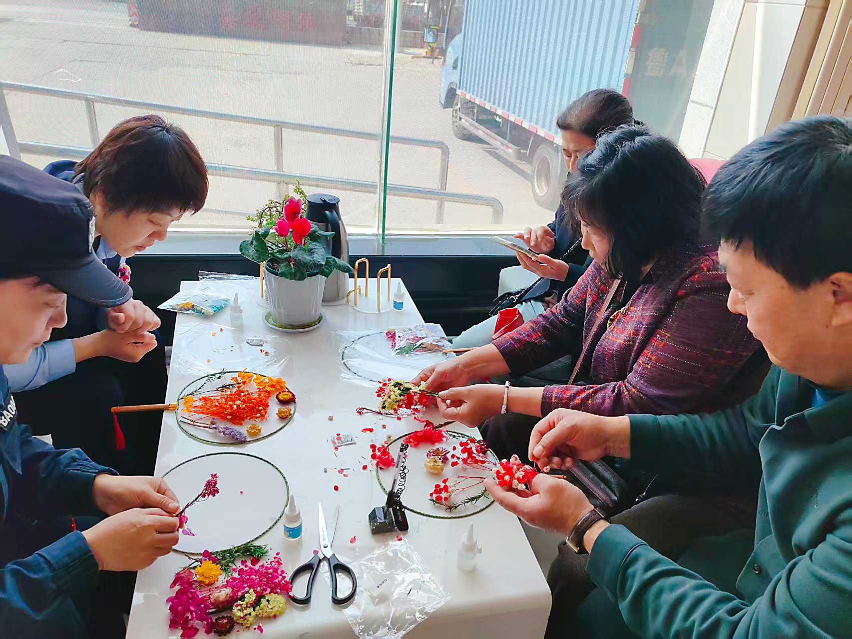 莱芜农商银行口镇支行：团扇传韵 服务暖心