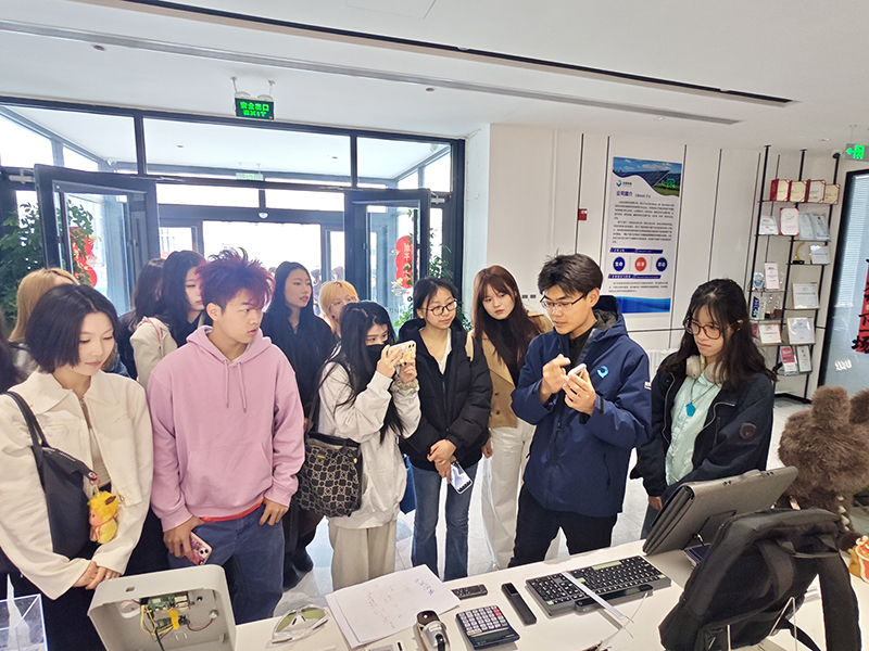北京服装学院：时尚破界，科创赋能北服育人新范式