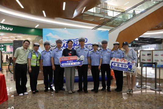 警媒联动话安全 淄博交警“齐鲁守护 幸‘盔’有你”巡回宣传活动启幕