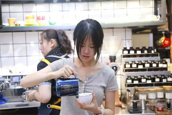 众观智库·省情研究｜不产一粒咖啡豆，山东何以玩转咖啡生意