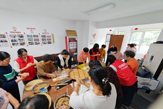蜂蜜浏览器_潍坊重阳节公益活动 (3)