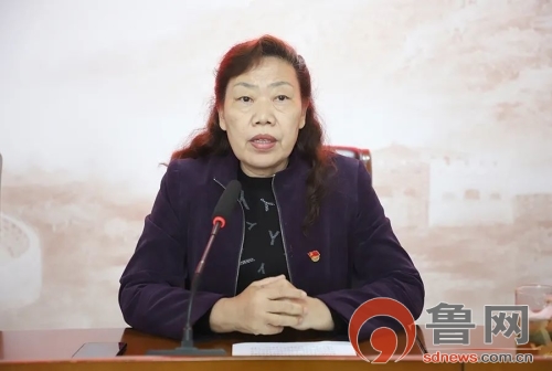 济宁市第二人民医院副院长王玉莲开讲护士长的管理艺术培训课,王院长