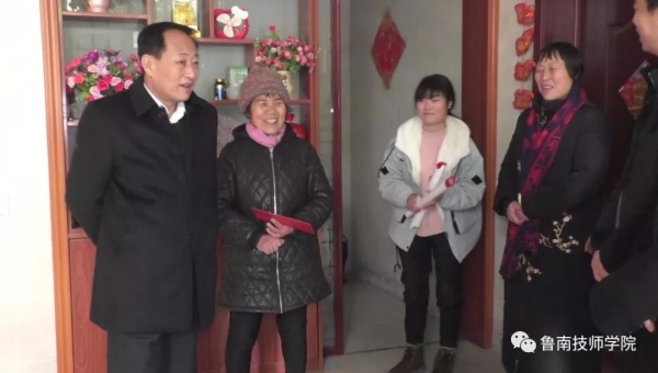 书记邢军同志深入乡村开展关爱学生大走访【这就是山东】 - 临沂频道