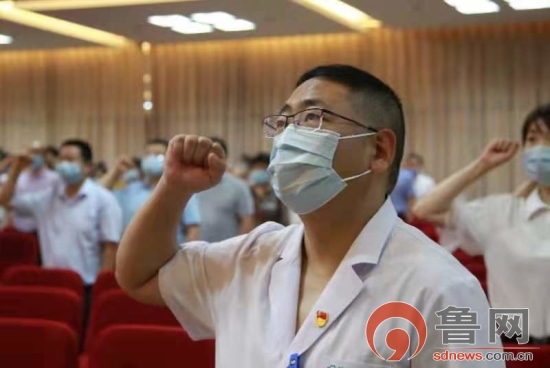 致敬中国医师节||王子瑞：仁心仁术践初心 “逆行”战疫显担当