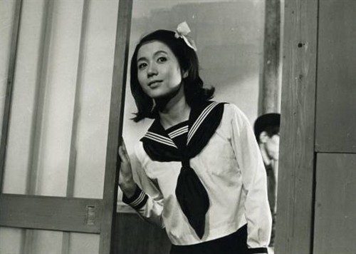 岩下志麻宫泽理惠宫泽理惠―1973生于东京都,十岁后已当模特儿,以第