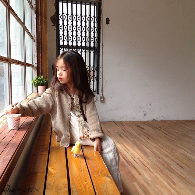 海量韩国粉嫩小萝莉美照活脱脱小美人图