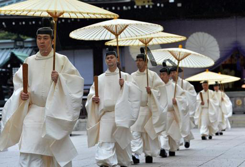 日本靖国神社出现韩语脏话涂鸦