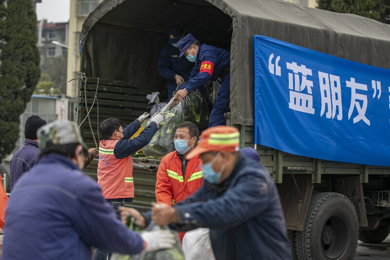 119党员突击队爱心车队化身抗疫运输急先锋