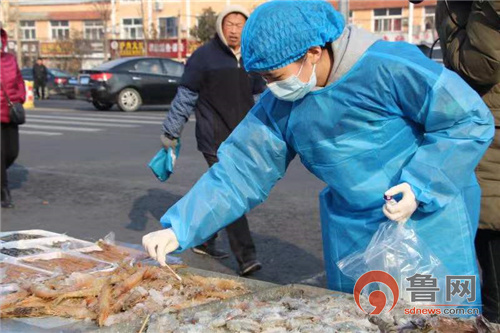 把好疫情防控關守護舌尖安全青島市嶗山區王哥莊街道開展冷鏈食品核酸