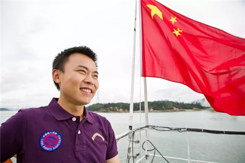 唐嘉陵:"载人深潜英雄"的中国梦