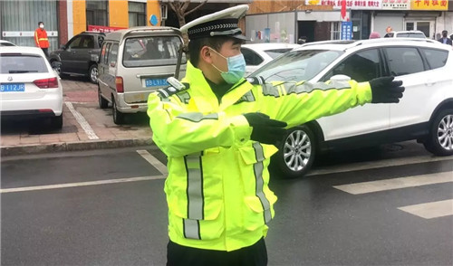 交警辅警服装图片