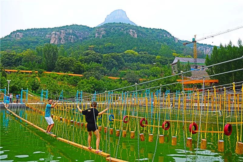 以水上娱乐拓展体验项目为主,涵盖抖音网红桥,滚筒桥,缅甸桥,绳网桥