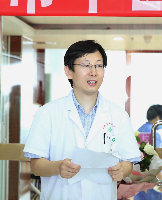 中医药大学教授,省中医院主任医师,省中医经典教学研究中心主任丁元庆