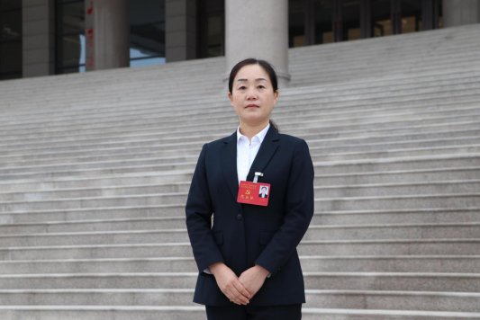 菏泽市党代表李萍抓好党建护理服务全心全意为人民健康服务