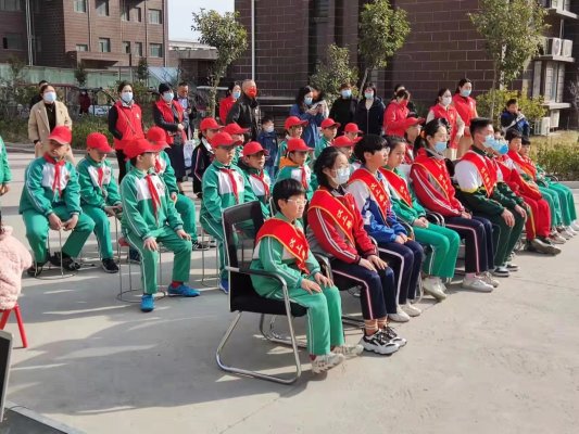 济宁汶上中都街道尚城雅居小区成立学雷锋志愿服务队