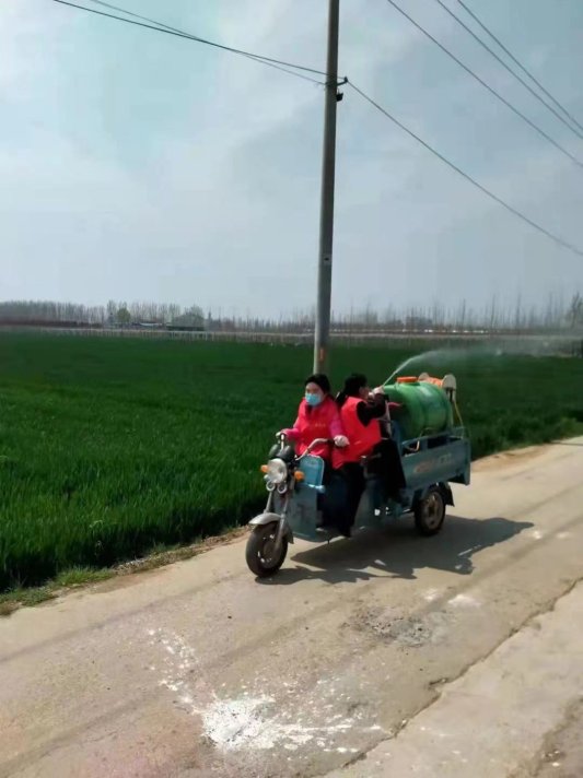 防疫消杀志愿者"披甲上阵"——曲阜陵城镇"十八般兵器"助力防疫消杀