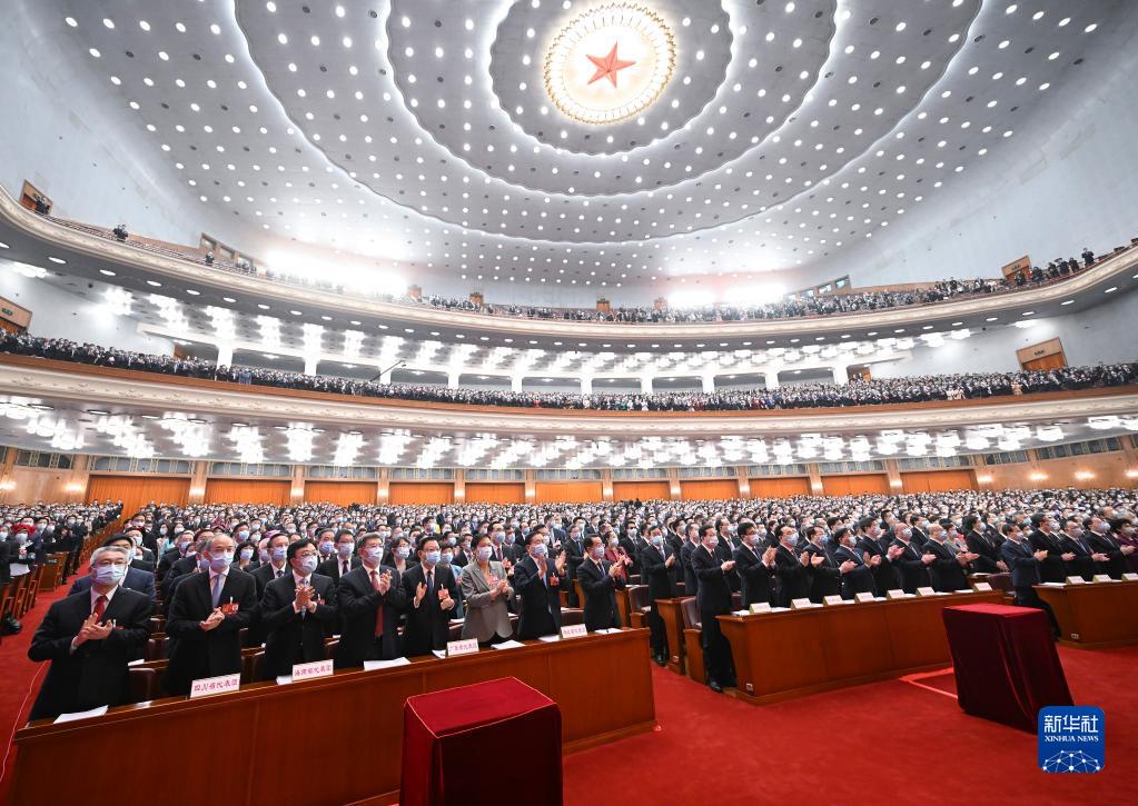 3月7日,十四届全国人大一次会议在北京人民大会堂举行第二次全体会议.