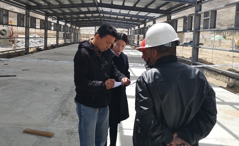 雪域高原暖人心记中国人寿西藏分公司索朗旺堆