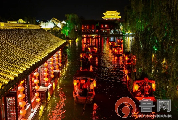 夜游台儿庄古城：赏夜景、看非遗、品美食、逛酒吧、宿古城～